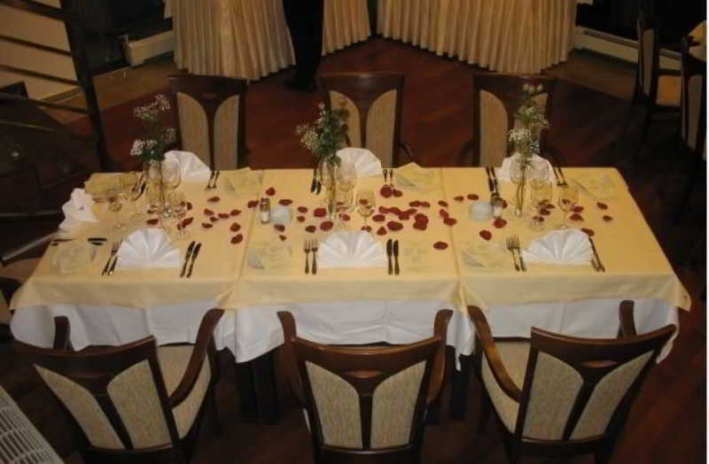 Marshal Hotel بوخارست المظهر الخارجي الصورة